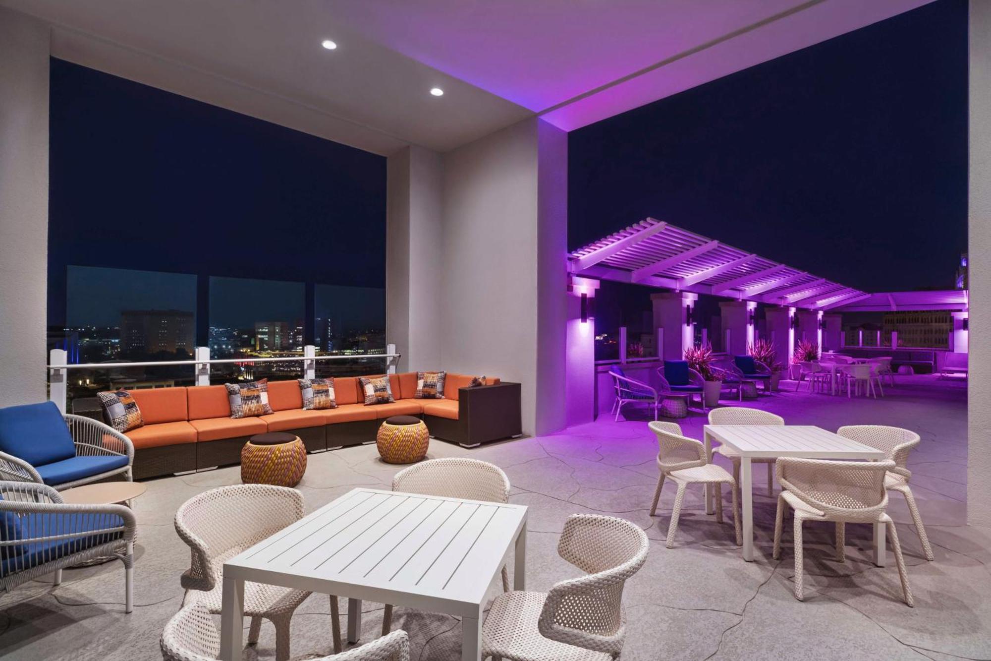 Hilton Garden Inn San Antonio Downtown Riverwalk Екстериор снимка