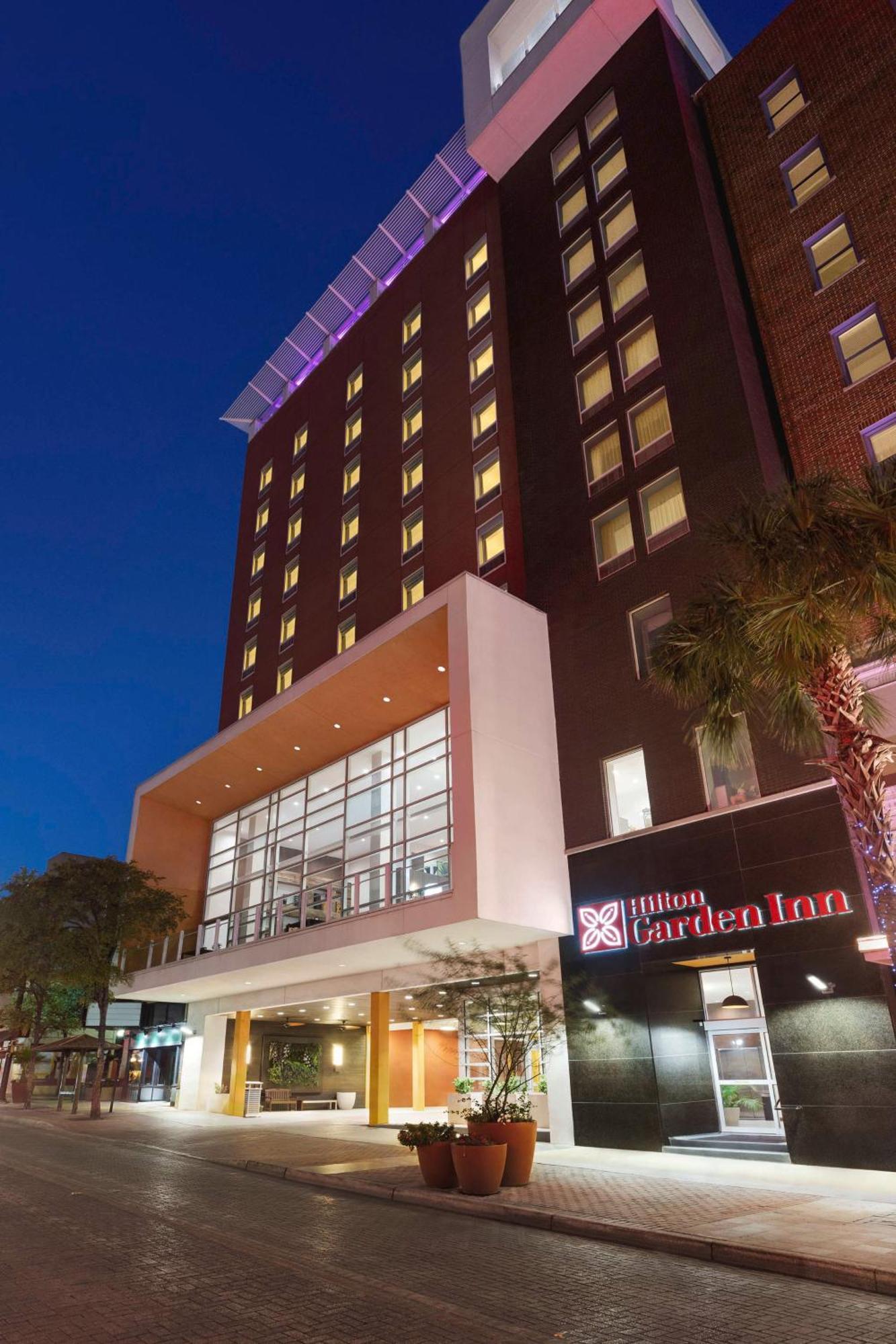 Hilton Garden Inn San Antonio Downtown Riverwalk Екстериор снимка