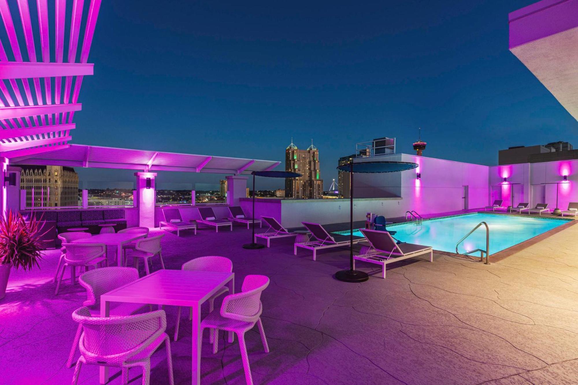 Hilton Garden Inn San Antonio Downtown Riverwalk Екстериор снимка
