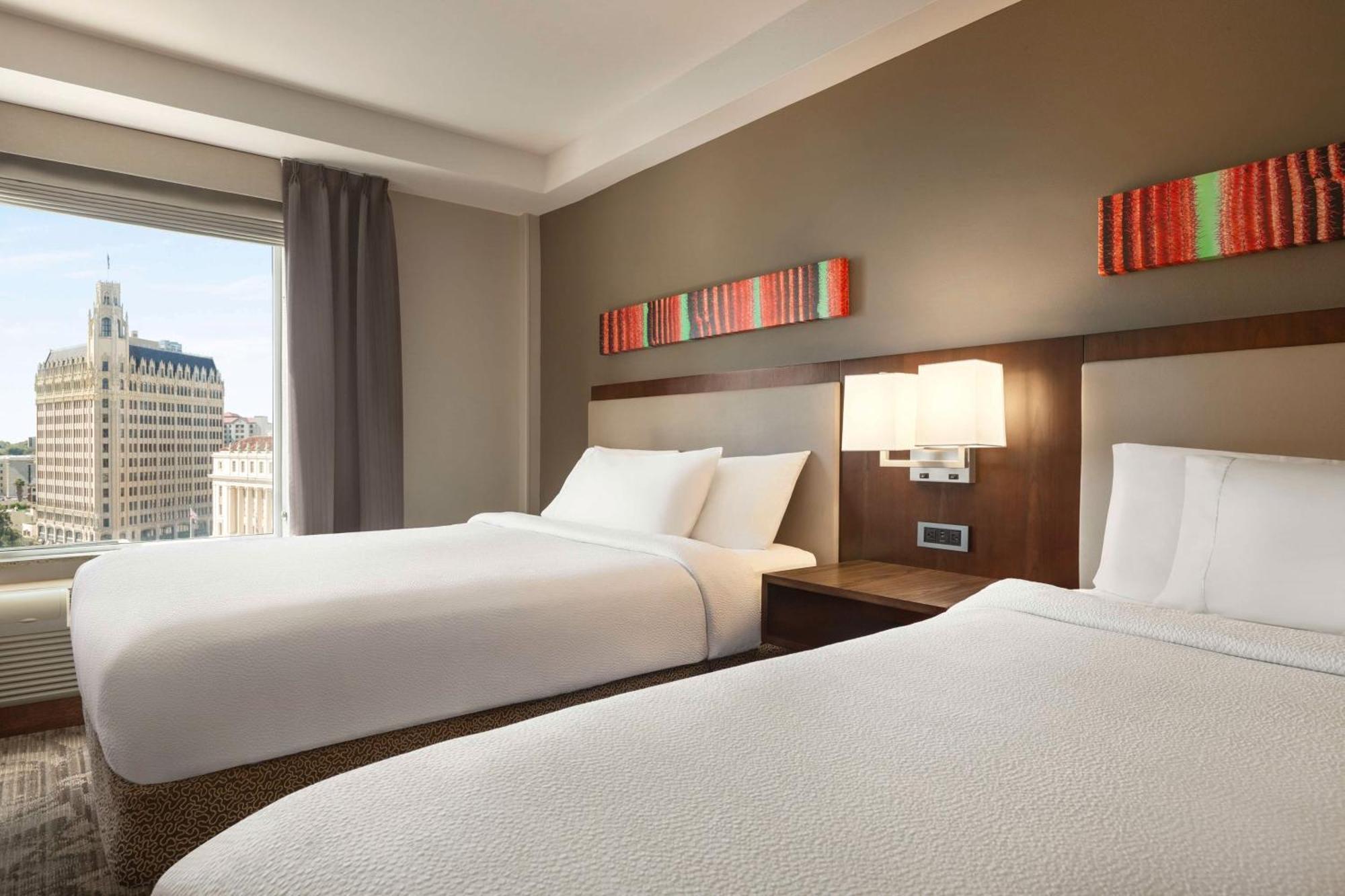 Hilton Garden Inn San Antonio Downtown Riverwalk Екстериор снимка